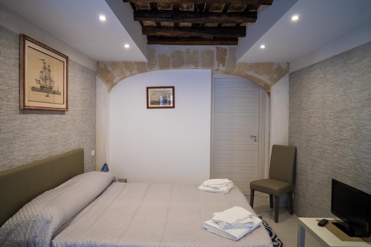 Cortile Azzurro Hotel Trapani Eksteriør billede